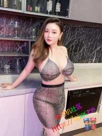巨乳胸模